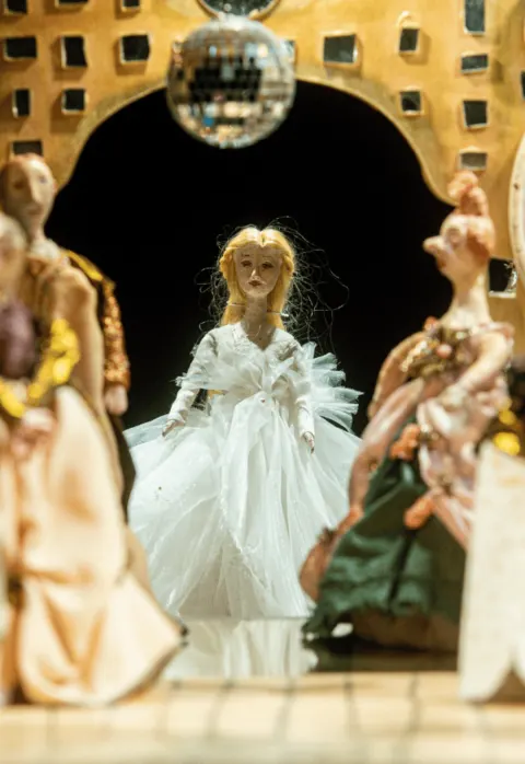 Купить билеты PELENĖ || Lėlių spektaklis vaikams Vilnius, Vilniaus teatras „Lėlė“ Март 28