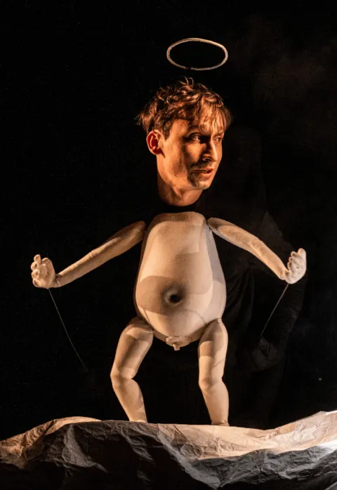 Pirkt biļetes ANGELIUKAS. ŽIRAFA. BATUKAS || Lėlių spektaklis vaikams Vilnius, Vilniaus teatras „Lėlė“ Aprīlis 25