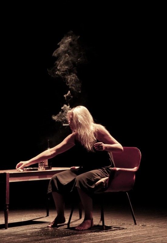 Pirkti bilietus OKT / Vilniaus miesto teatras: Šventoji (Rež. Eglė Jackaitė ir Oskaras Koršunovas) | Panevėžys Panevėžys, Panevėžio muzikinis teatras Spalis 06