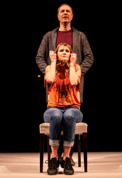 Купить билеты Eric-Emmanuel Schmitt „DVIEJŲ PASAULIŲ VIEŠBUTIS“ (Rež. Sigitas Račkys) Vilnius, Vilniaus Senasis Teatras Май 16