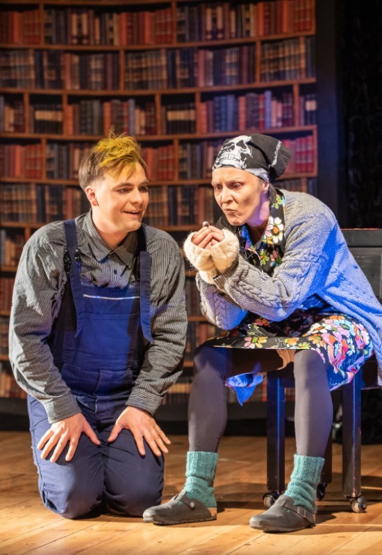 Купить билеты Močiutė plėšikė Vilnius, Raganiukės teatras Октябрь 03