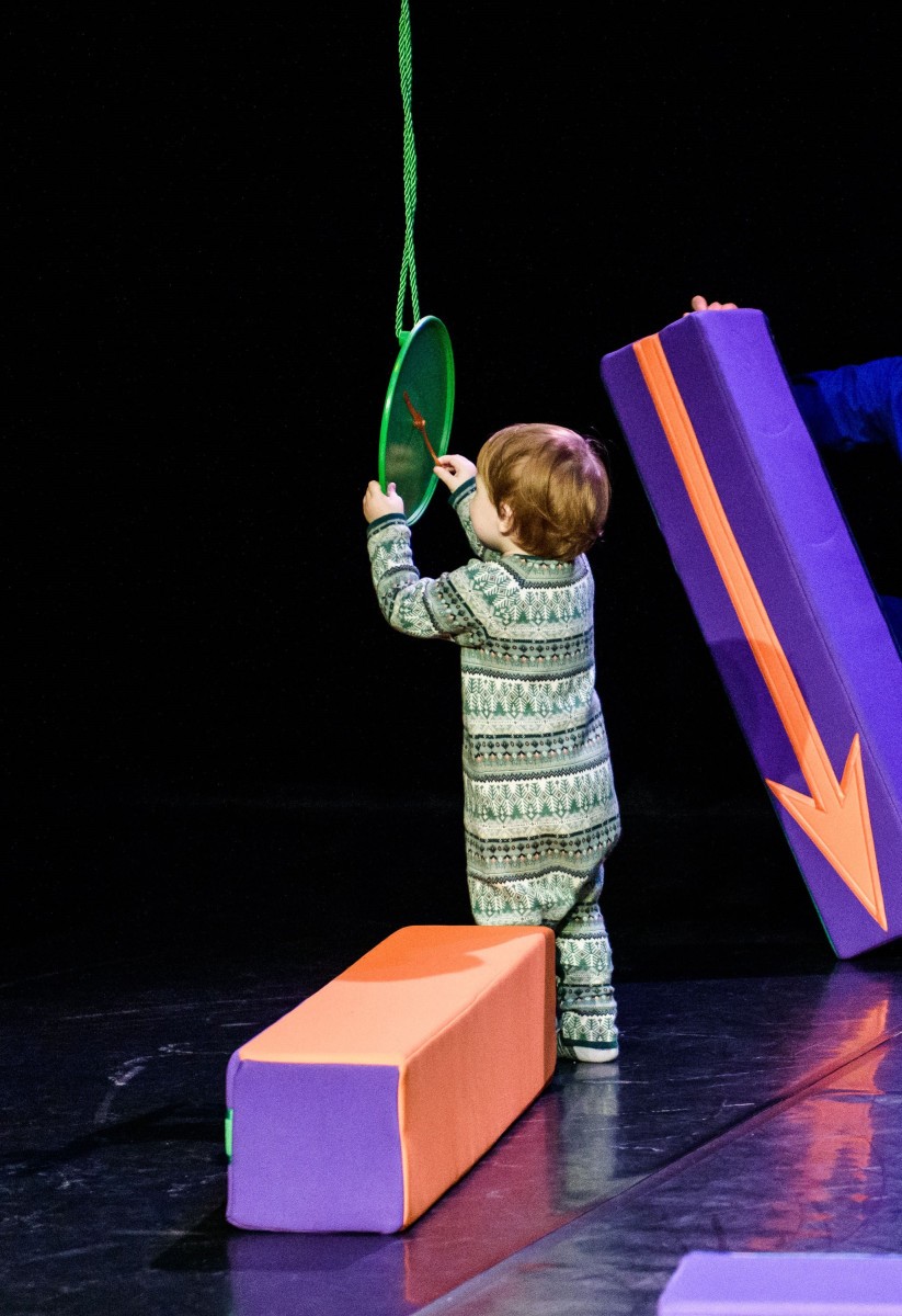 Buy tickets Dansema / spektaklis - muzikinis veiksmas 6-18 mėn. kūdikiams 