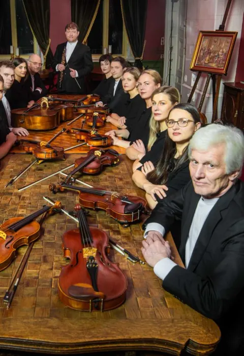 Buy tickets Šviesos ir laiko tiltas Vilnius, Lietuvos nacionalinė filharmonija April 12